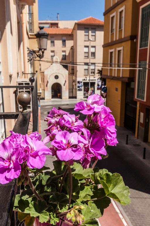 Urbanchicmalaga 3 Bedroom Spacious Quiet Historic Malaga Apt Esterno foto