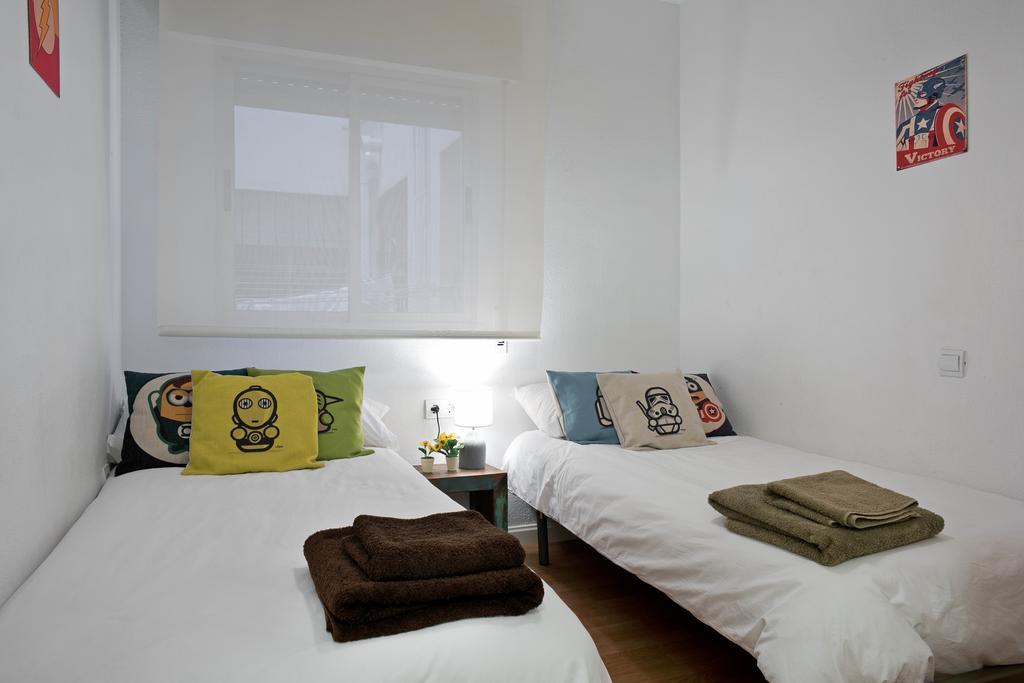 Urbanchicmalaga 3 Bedroom Spacious Quiet Historic Malaga Apt Esterno foto