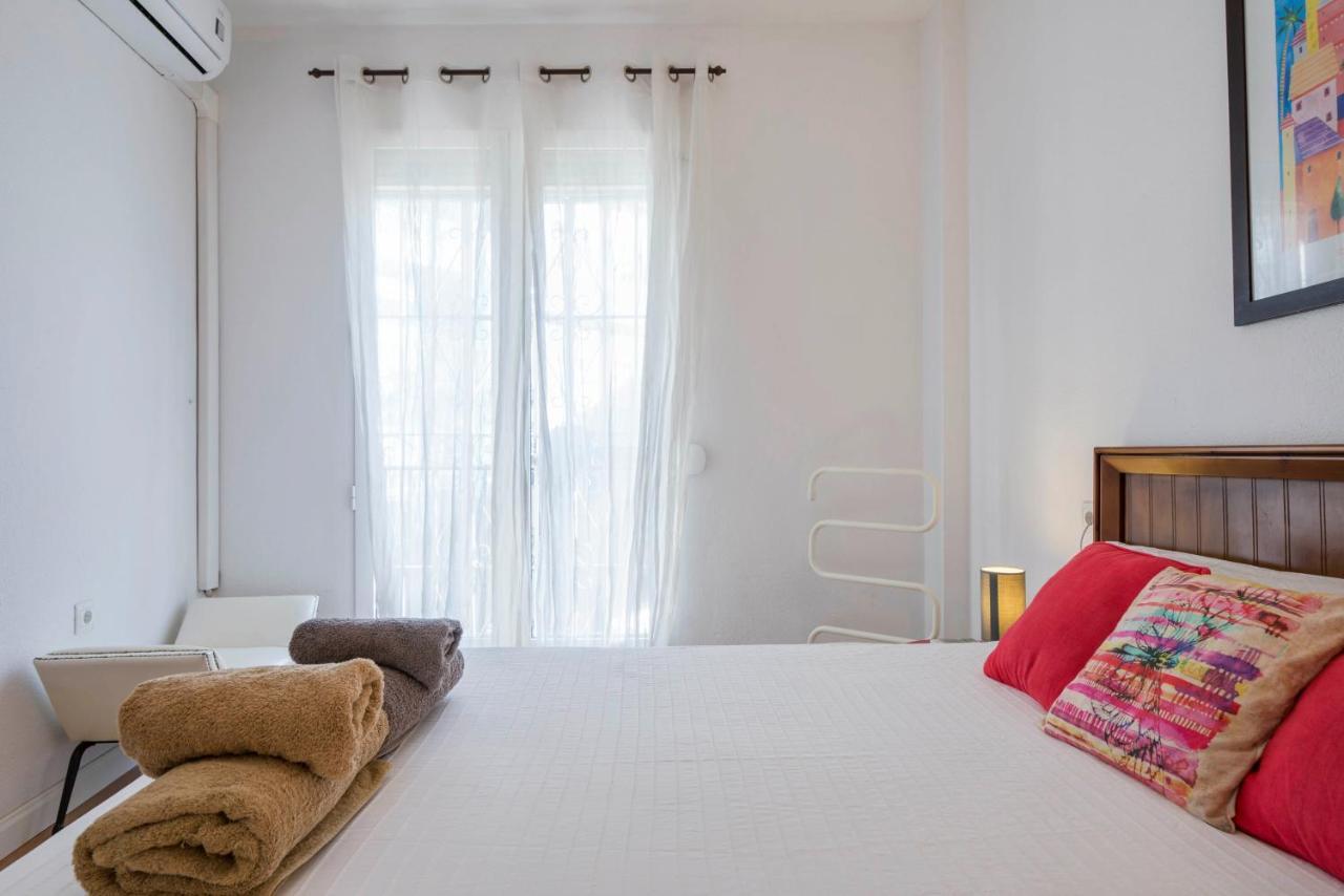 Urbanchicmalaga 3 Bedroom Spacious Quiet Historic Malaga Apt Esterno foto