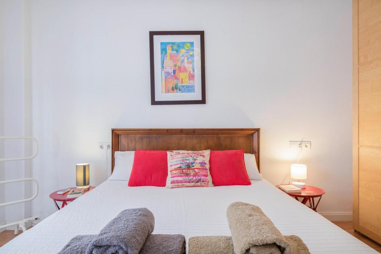 Urbanchicmalaga 3 Bedroom Spacious Quiet Historic Malaga Apt Esterno foto