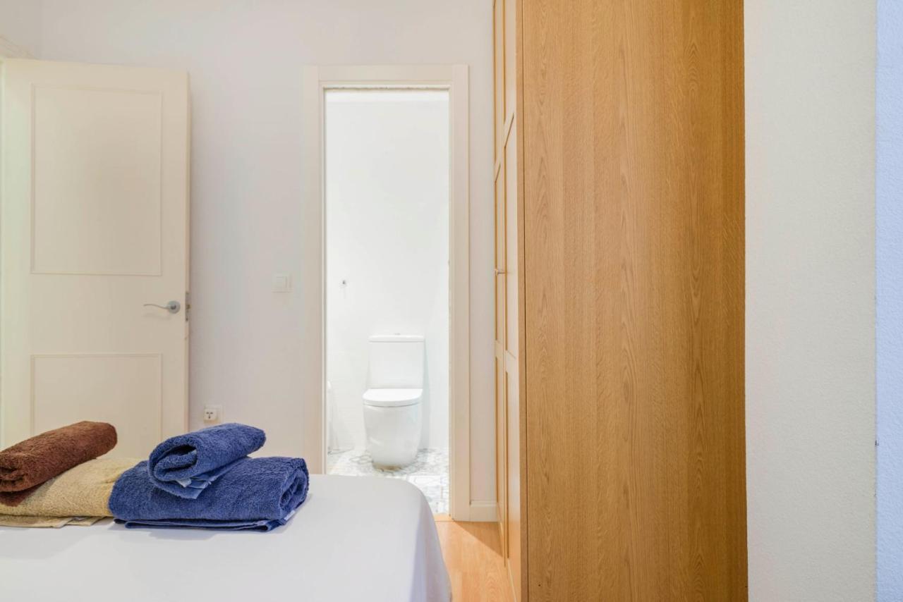 Urbanchicmalaga 3 Bedroom Spacious Quiet Historic Malaga Apt Esterno foto